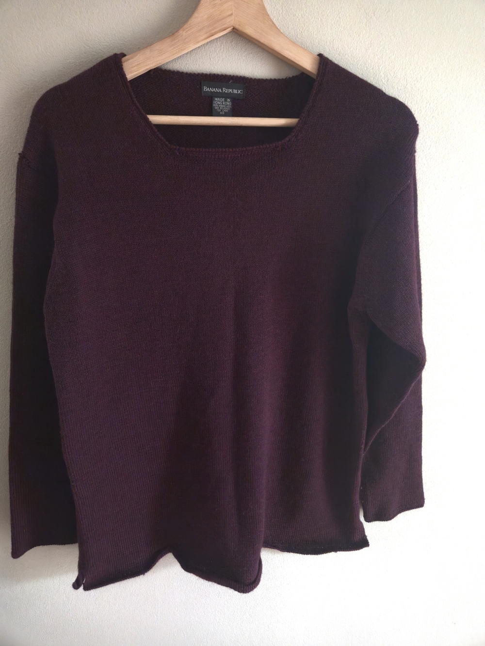 Vintage Banana Republic 100% Merino Wool Sweater Burgundy Raw Hem
